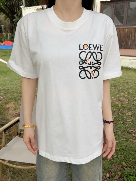  Clothes Loewe 20250419-1