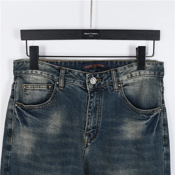 Clothes Louis Vuitton 20250419-11