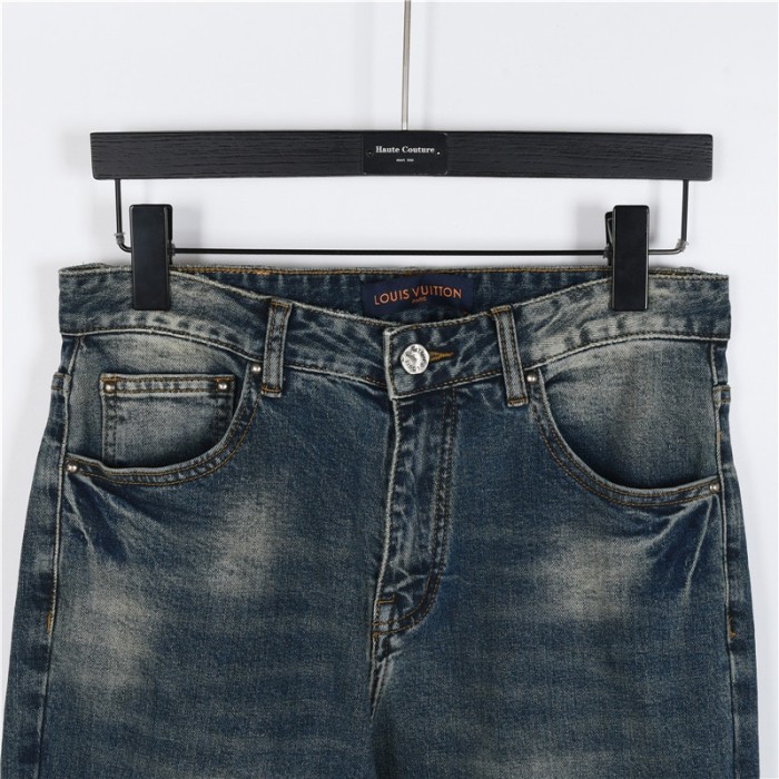 Clothes Louis Vuitton 20250419-11