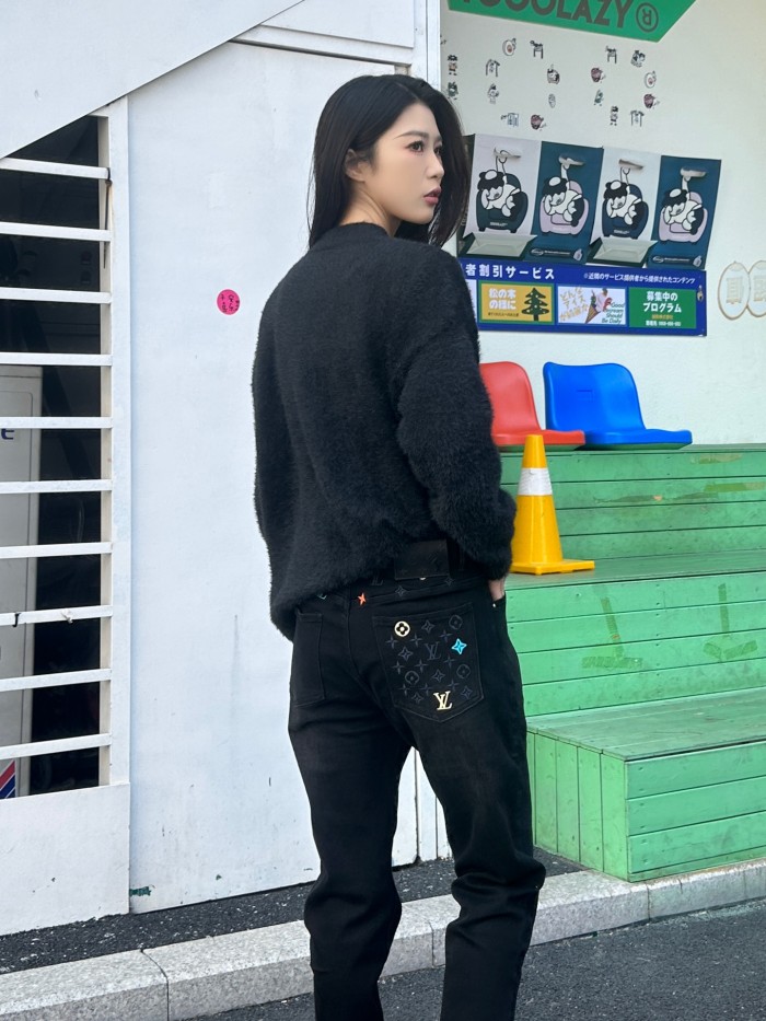 Clothes Louis Vuitton 20250419-14