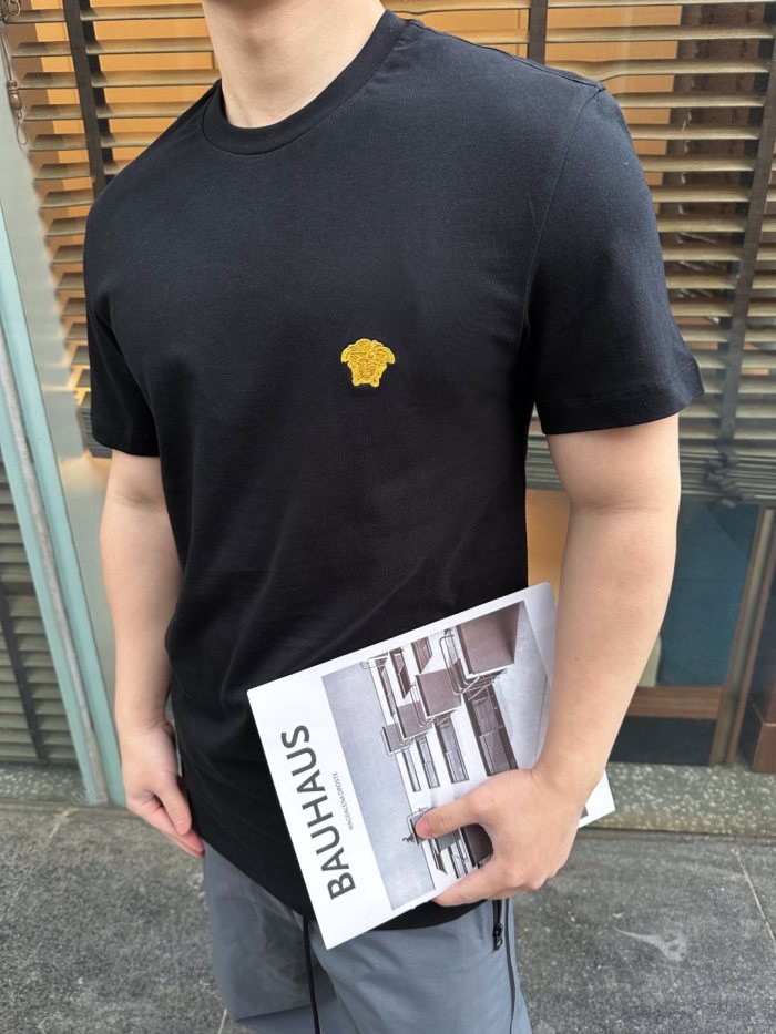  Clothes Versace 20250419-1