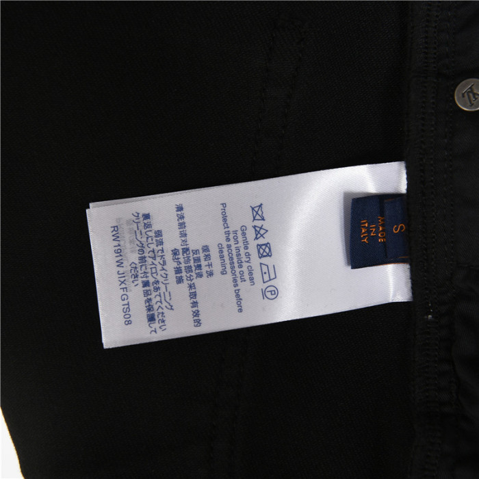 Clothes Louis Vuitton 20250419-14