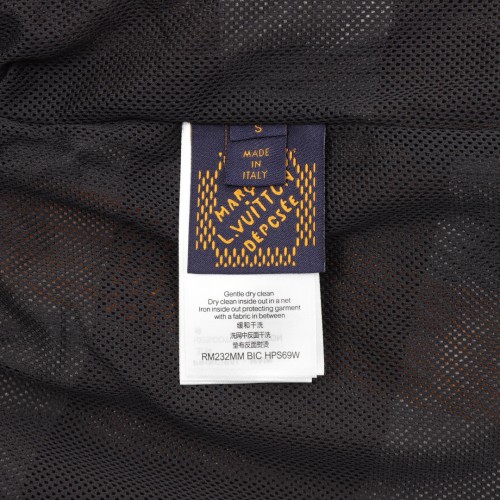 Clothes Louis Vuitton 20250419-15