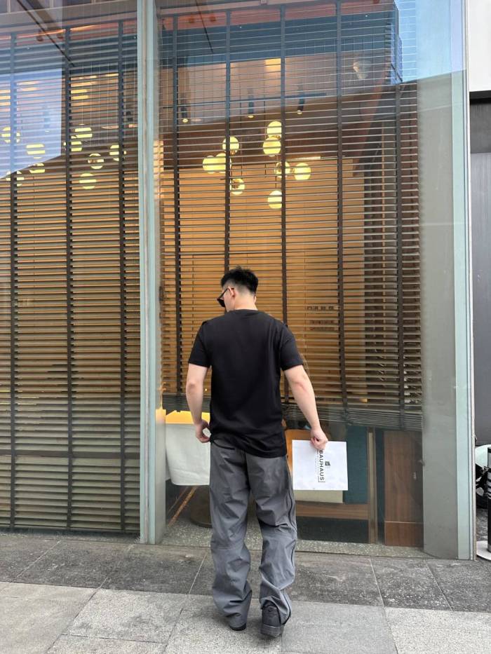  Clothes Versace 20250419-1