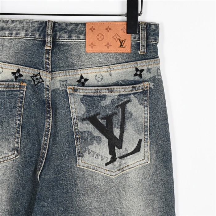 Clothes Louis Vuitton 20250419-10