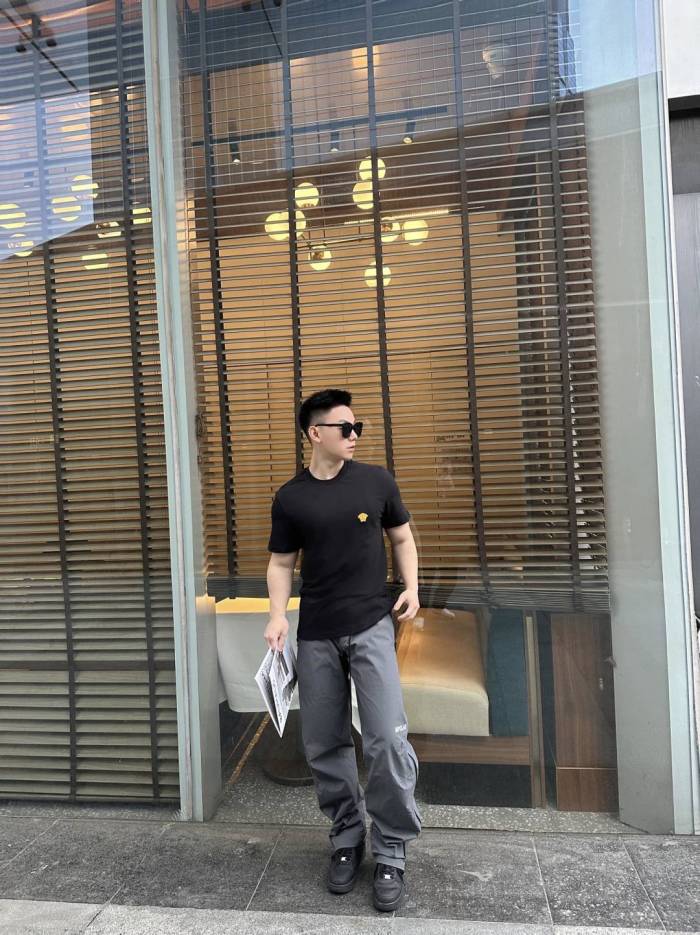  Clothes Versace 20250419-1