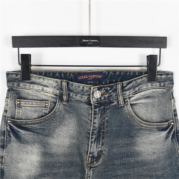 Clothes Louis Vuitton 20250419-10