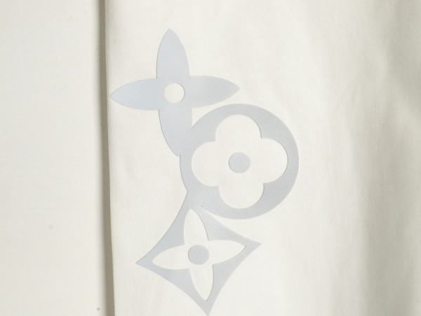 Clothes Louis Vuitton 20250419-3