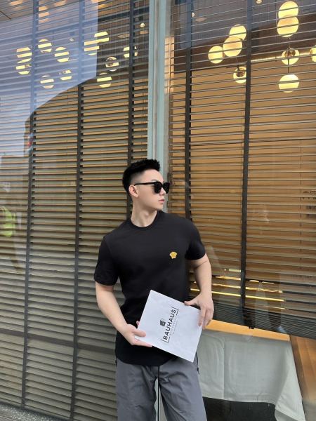  Clothes Versace 20250419-1