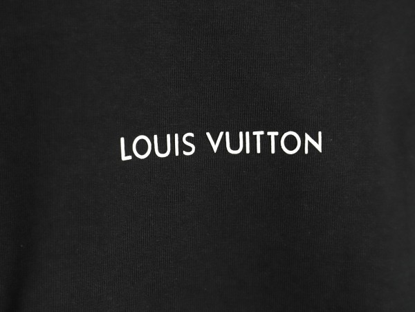 Clothes Louis Vuitton 20250419-4