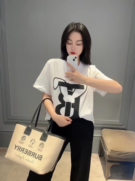  Clothes Burberry 20250419-1