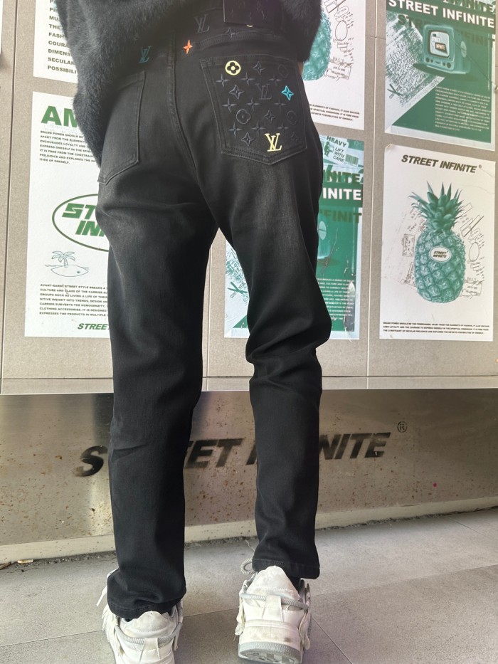 Clothes Louis Vuitton 20250419-14