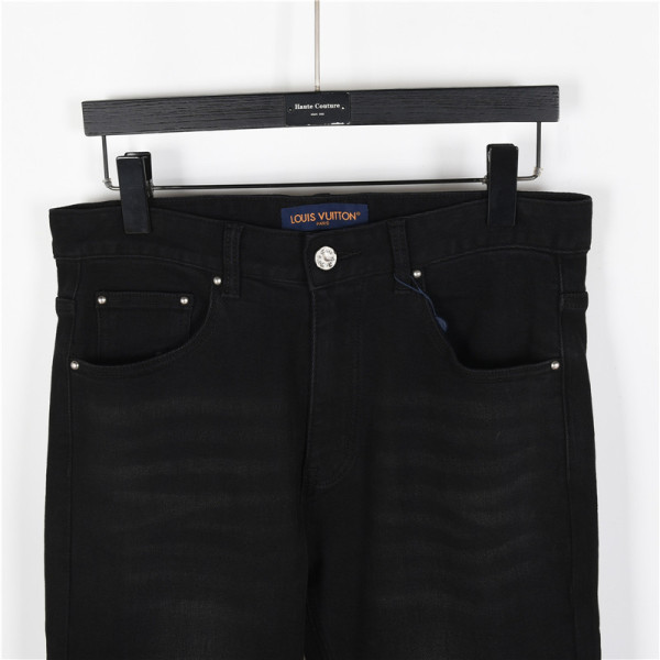 Clothes Louis Vuitton 20250419-14