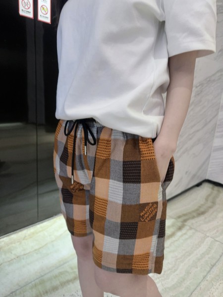 Clothes Louis Vuitton 20250419-15