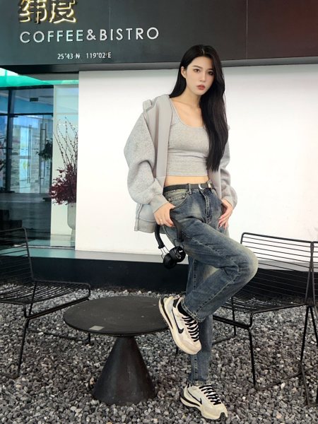 Clothes Louis Vuitton 20250419-13