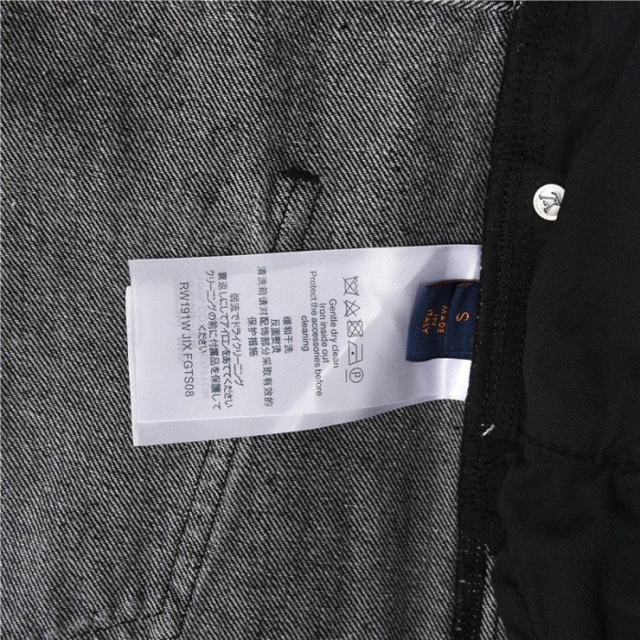 Clothes Louis Vuitton 20250419-12