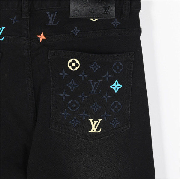 Clothes Louis Vuitton 20250419-14