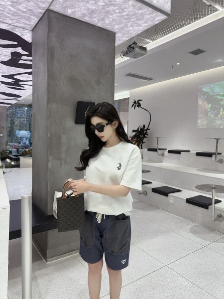 Clothes Prada 20250419-1