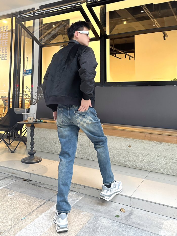 Clothes Louis Vuitton 20250419-7