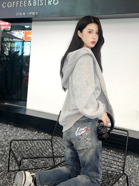 Clothes Louis Vuitton 20250419-13