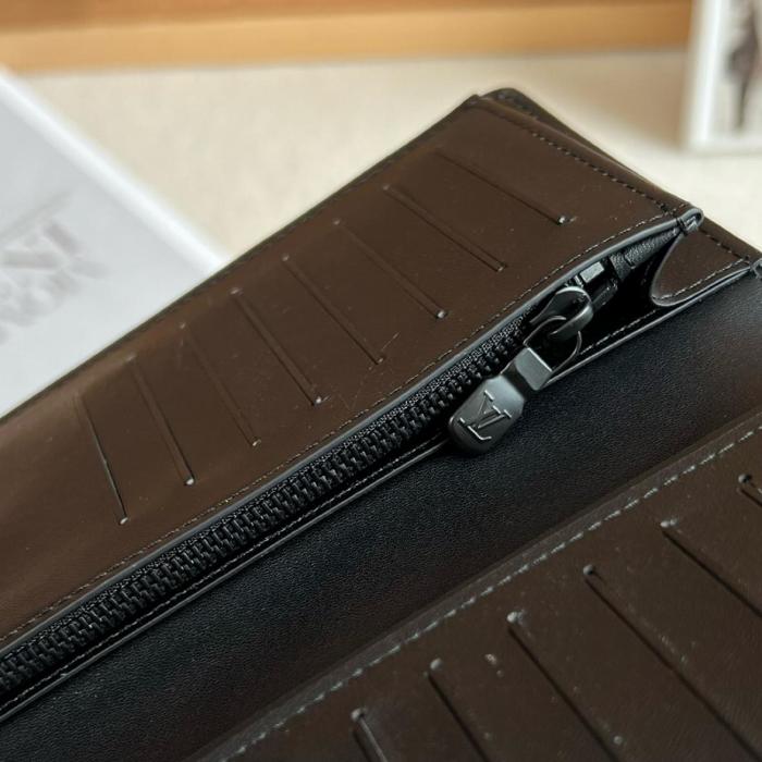LOUIS VUITTON Brazza Wallet Monogram Shadow Black M62900 size 10*2*19 cm
