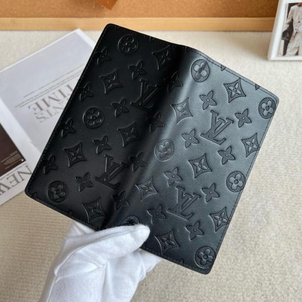 LOUIS VUITTON Brazza Wallet Monogram Shadow Black M62900 size 10*2*19 cm