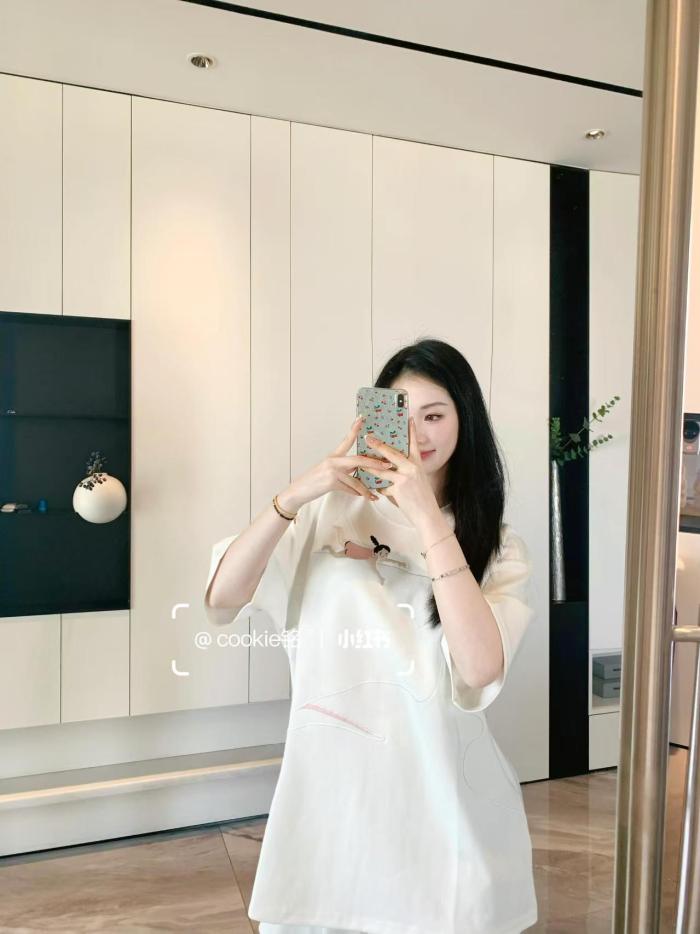  Clothes Loewe 20250422-1