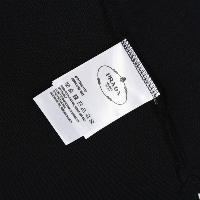  Clothes Prada 20250424-3