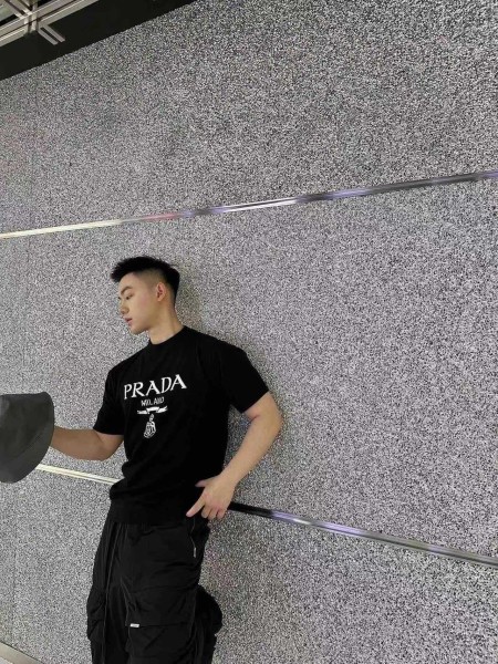 Clothes Prada 20250424-8