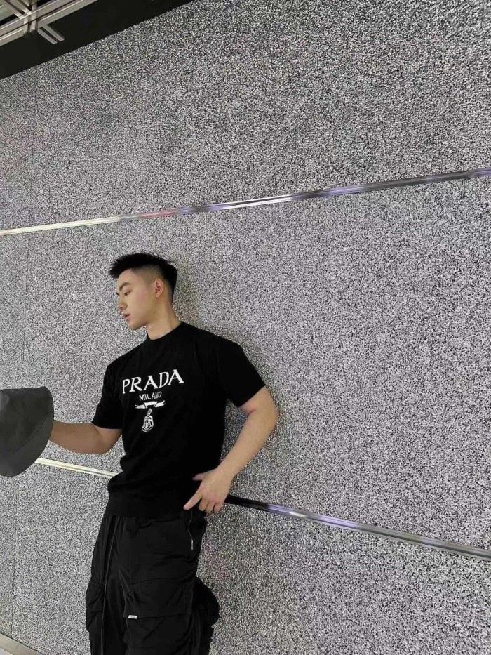 Clothes Prada 20250424-8