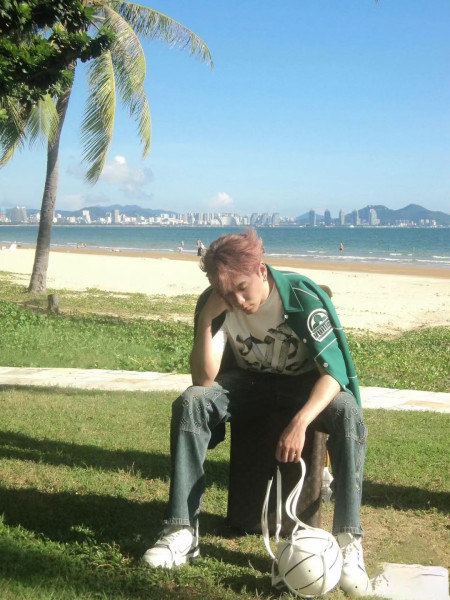  Clothes Louis Vuitton 20250425-5