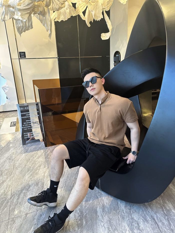  Clothes AMI 20250425-1