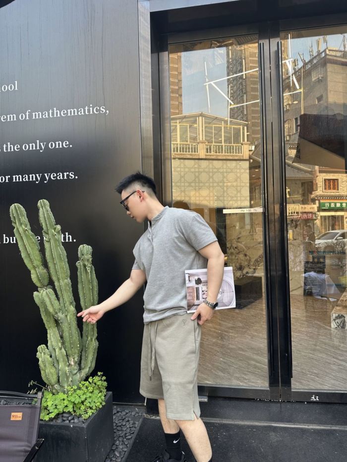  Clothes AMI 20250425-2