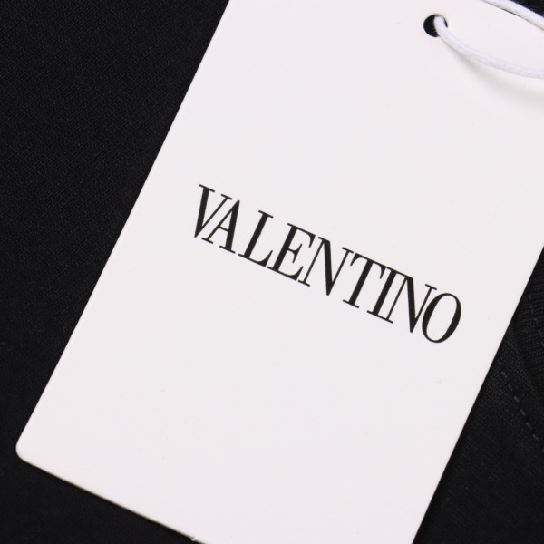 Clothes Valentino 20250425-1