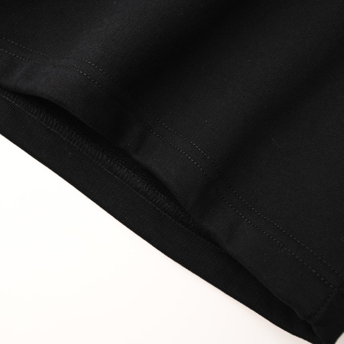  Clothes AMI 20250425-1