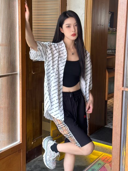  Clothes Burberry 20250425-5