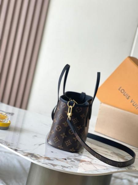 LOUIS VUITTON NEVERFULL Cow Leather Double Sided Neverfull Shoulder Bag Crossbody Bag Handbag Small Size Women's Black M12099 size 24*14*9 cm