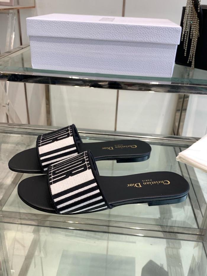 DIOR Dway Slide Slippers Women's Black