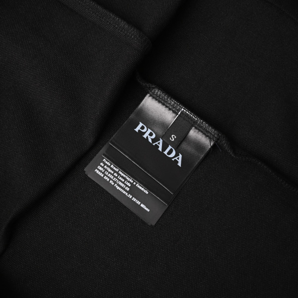 Clothes Prada 20250430-1