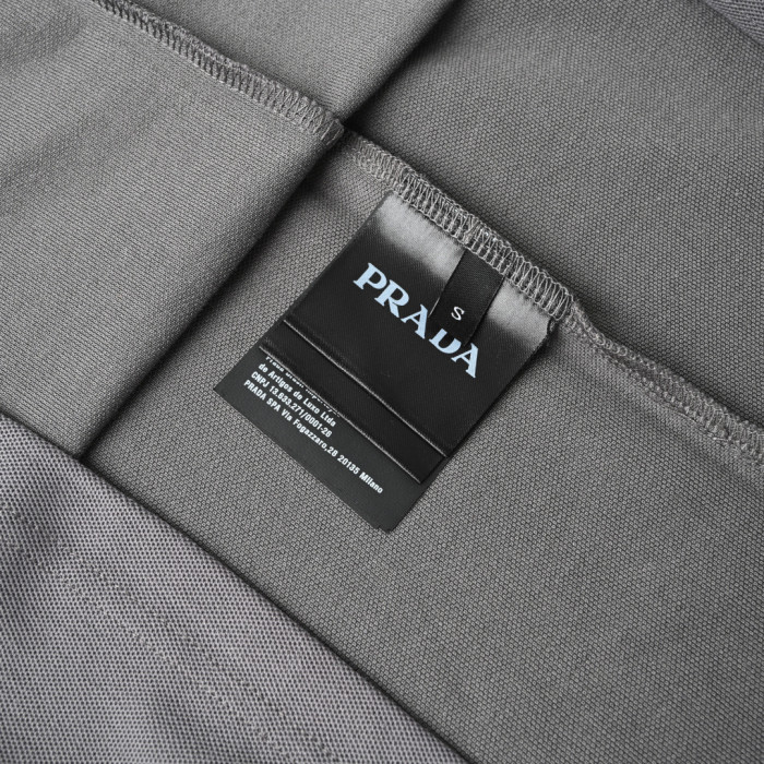 Clothes Prada 20250430-3