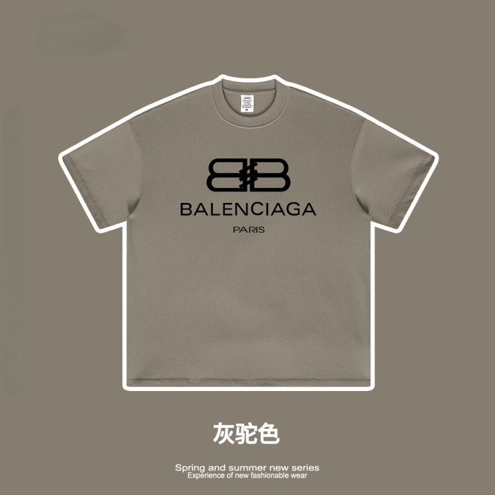 Oversized T-shirt and shorts set 20 colors Customized logo Balanciaga