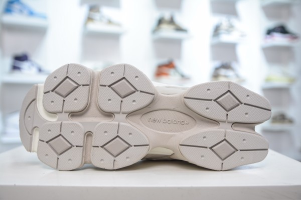 New Balance 9060 Grey Moonbeam