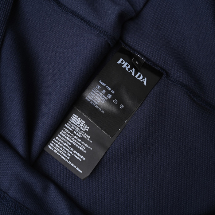  Clothes Prada 20250513-3