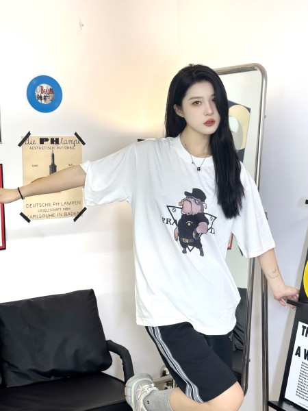 Clothes Prada 20250513-1