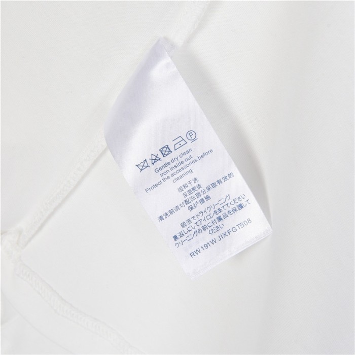 Clothes Louis Vuitton 20250513-1