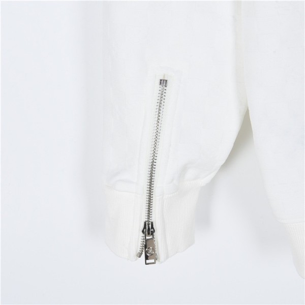  Clothes Louis Vuitton 20250514-3