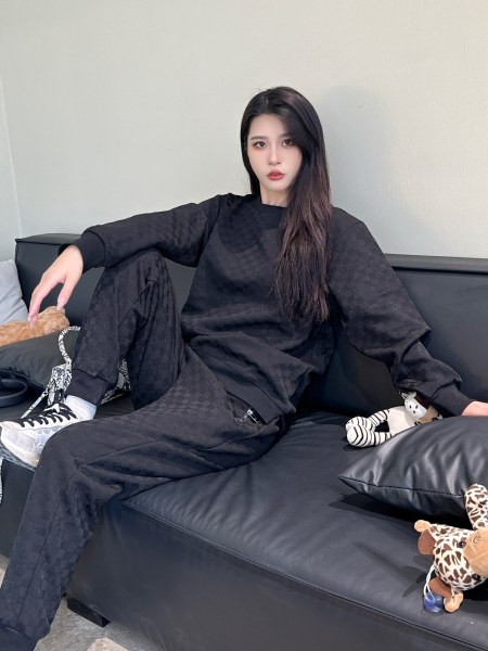  Clothes Louis Vuitton 20250514-5