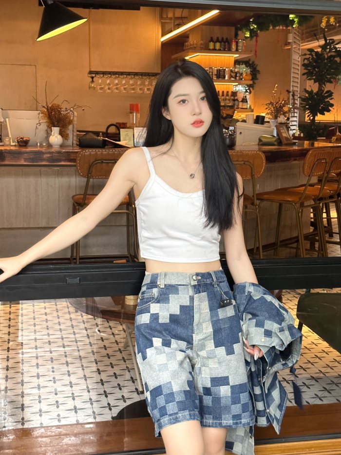  Clothes Louis Vuitton 20250514-6