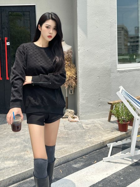  Clothes Louis Vuitton 20250514-2