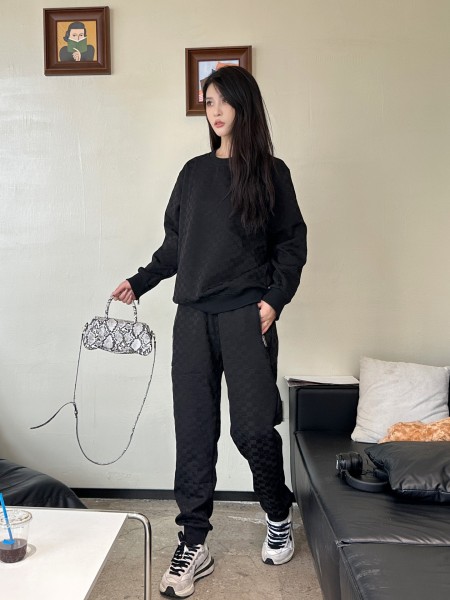  Clothes Louis Vuitton 20250514-5